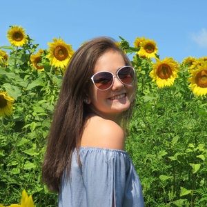 Meet your Posher, Tiffany! :)